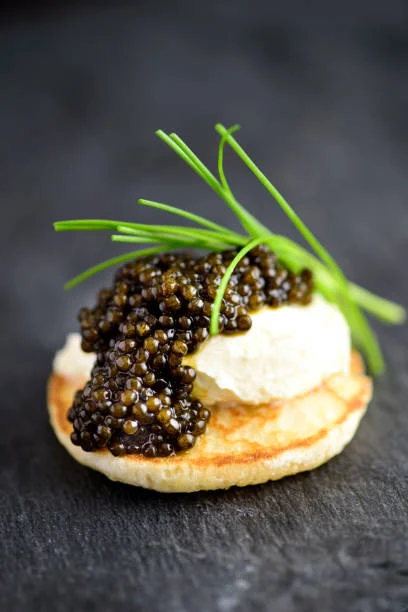 Beluga Havyarı & Blini
