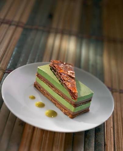 Matcha & Ahududu Mille-Feuille